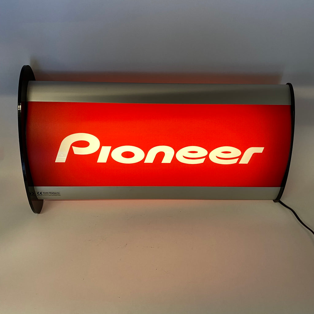 Caja de luz pionera