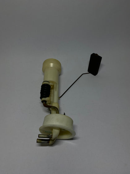 Unidad de envío de combustible al tanque (051 BF)